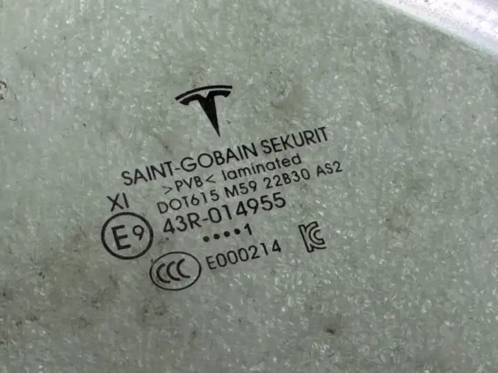 Tesla Model Y (2019 - 2024) E000214 Стекло передней двери — фото 7