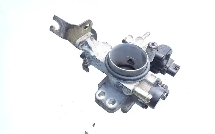 Toyota Yaris (1999 - 2003) 8945252011 Дроссельная заслонка — фото 1