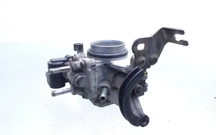 Toyota Yaris (1999 - 2003) 8945252011 Дроссельная заслонка — фото 2