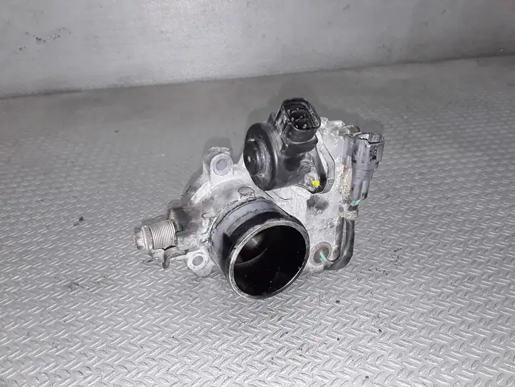 Toyota Corolla Verso E121 (2001 - 2004) 8967221020 Дроссельная заслонка — фото 1
