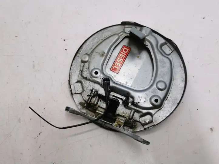 Toyota Corolla Verso AR10 (2004 - 2009) Крышка топливного бака — фото 6