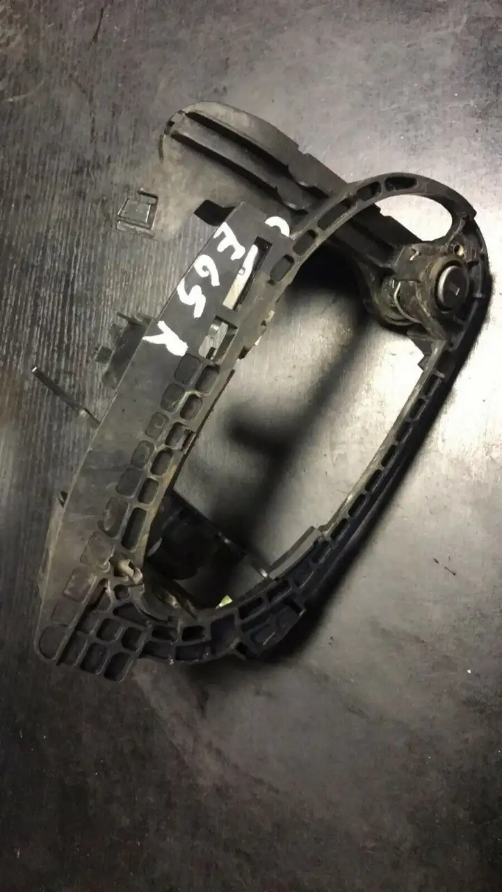 BMW 7 E65 E66 (2001 - 2008) 7013702 Крепление наружной ручки передней двери — фото 2