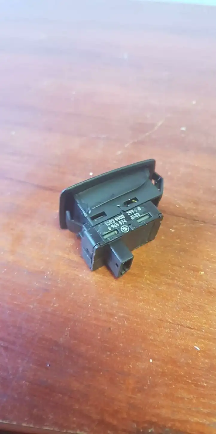 BMW 3 E90 E91 (2005 - 2012) 3FA106945874 Кнопка стеклоподъемников — фото 2