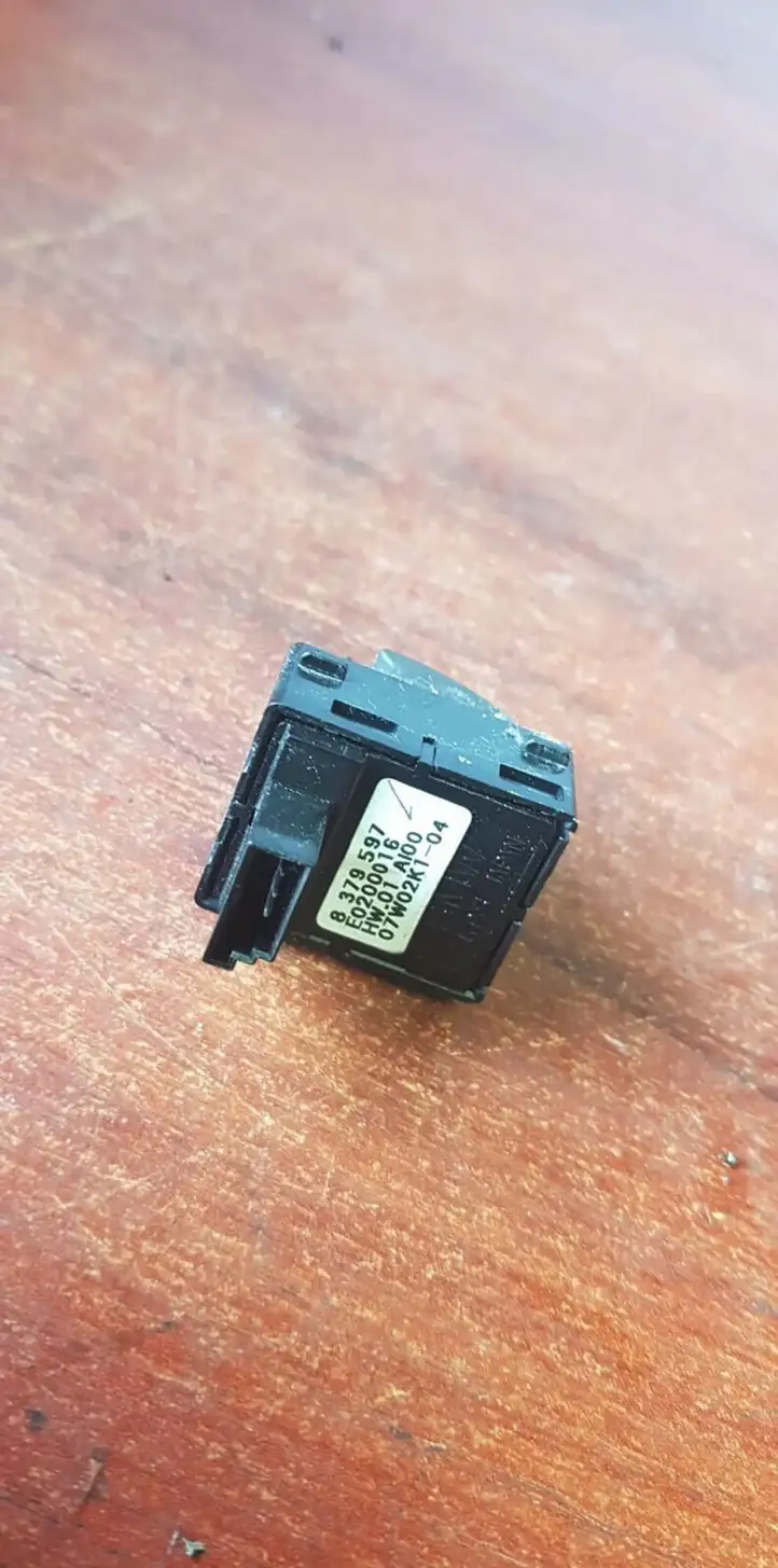 BMW 7 E65 E66 (2001 - 2008) 8379597 Кнопка стеклоподъемников — фото 1