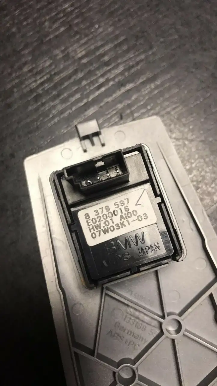 BMW 7 E65 E66 (2001 - 2008) 8379597 Кнопка стеклоподъемников — фото 3