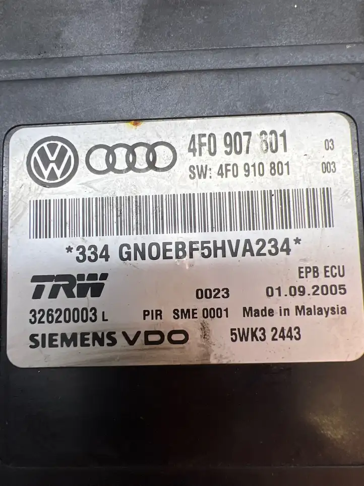 Audi A6 S6 C6 4F (2004 - 2008) 4F0907801 Блок управления стояночным тормозом — фото 2
