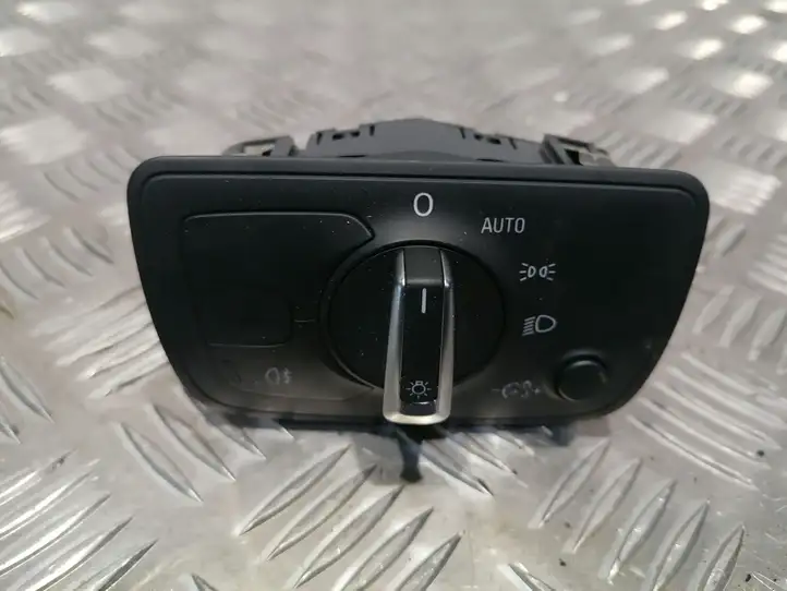 Audi A7 S7 4G (2010 - 2014) 4G0941531D Включатель фонарей — фото 1