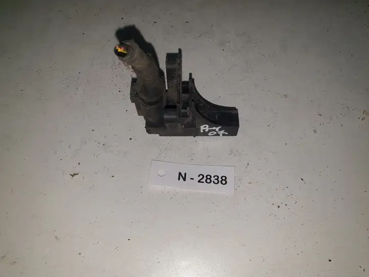 Audi A4 S4 B8 8K (2007 - 2011) 4B0919145A Усилитель антенны — фото 1