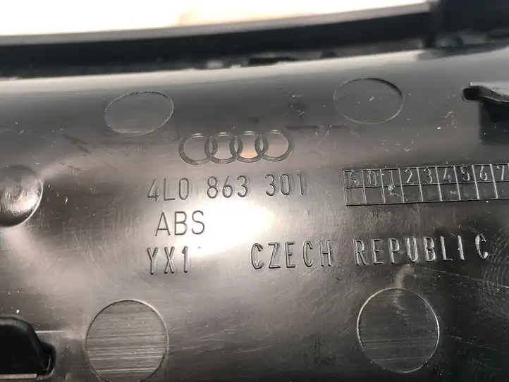 Audi Q7 4L (2009 - 2015) 4L0863301 Прочие детали салона — фото 5