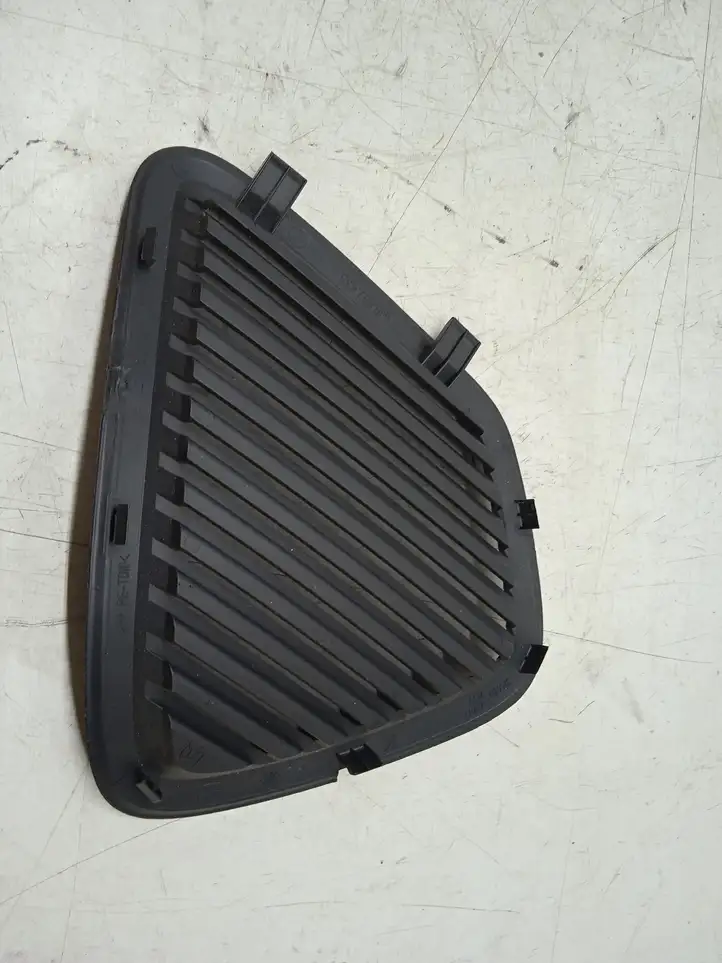 Seat Ibiza IV (6J,6P) (2008 - 2017) 6J8867435 Прочие детали салона — фото 3