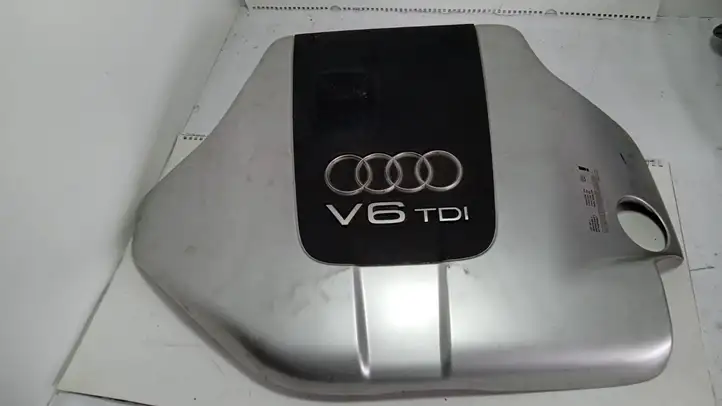 Audi A4 S4 B6 8E 8H (2000 - 2006) 059103925B Крышка двигателя декоративная — фото 1