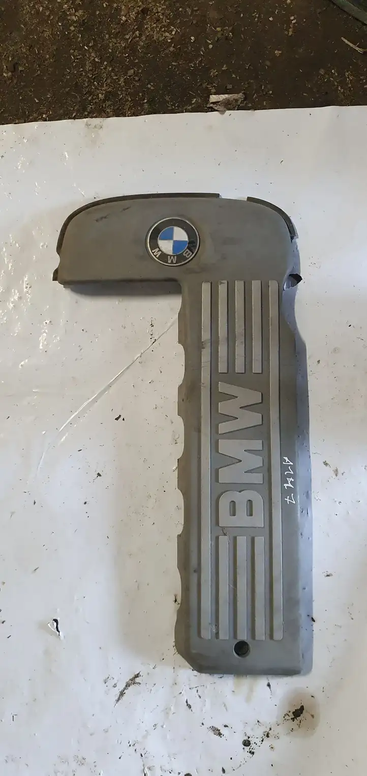 BMW 5 E39 (1996 - 2003) Крышка двигателя декоративная — фото 1