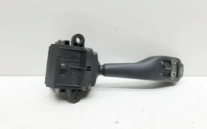 BMW 5 E39 (1996 - 2003) 8375407 Переключатель стеклоочистителей — фото 1