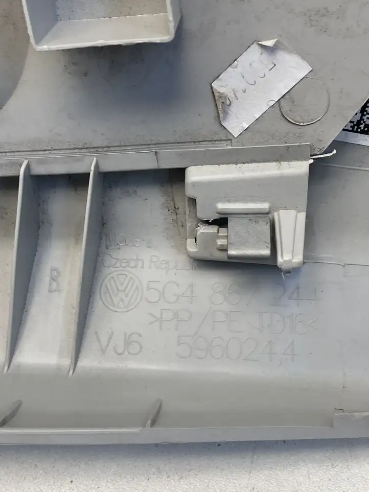 Volkswagen Golf VII (2013 - 2019) 5G4867244B Верхняя обшивка стойки B — фото 4