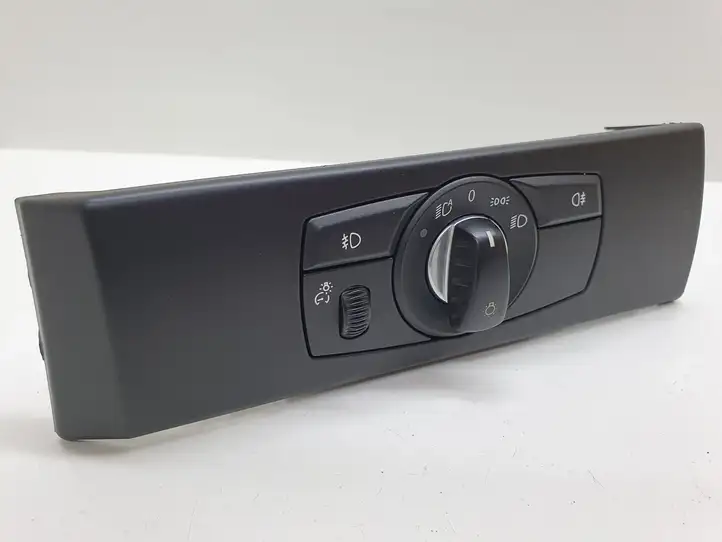 BMW 5 E60 E61 (2004 - 2010) 913472602 Включатель фонарей — фото 1