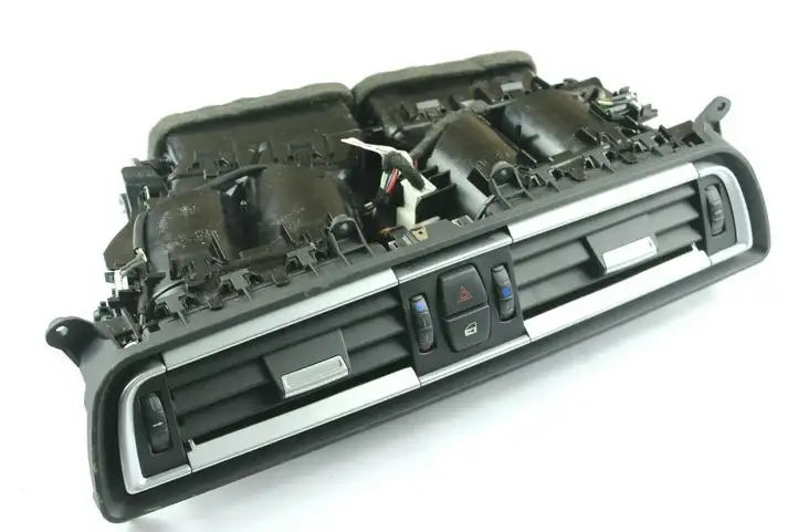 BMW 7 F01 (2008 - 2016) 9115860 Центральный воздушный дефлектор — фото 1
