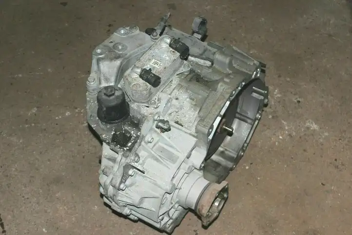 Volkswagen Golf V (2003 - 2009) KNF Автоматическая коробка передач (АКПП) — фото 1