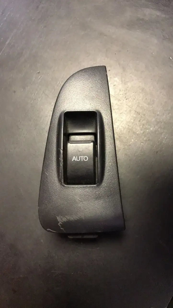 Toyota Avensis T250 (2003 - 2006) 7427105020 Блок кнопок стеклоподъемников — фото 1
