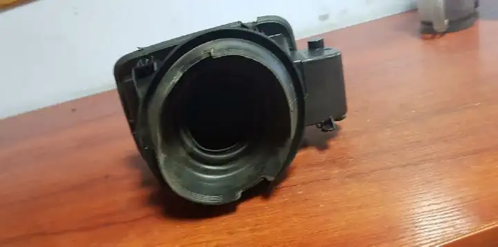 BMW 3 E90 E91 (2005 - 2012) 7073961 Крышка топливного бака — фото 2