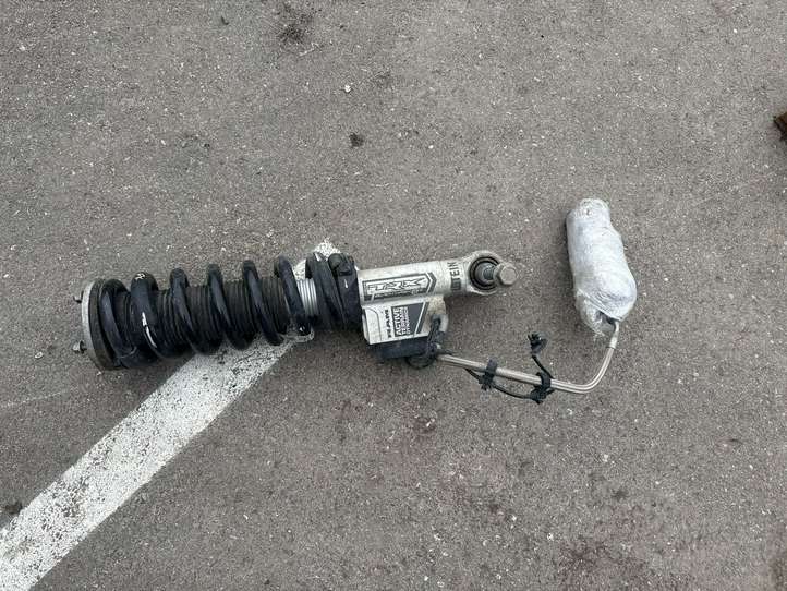 Dodge Ram (2018 - )  P68574731AA Передний амортизатор