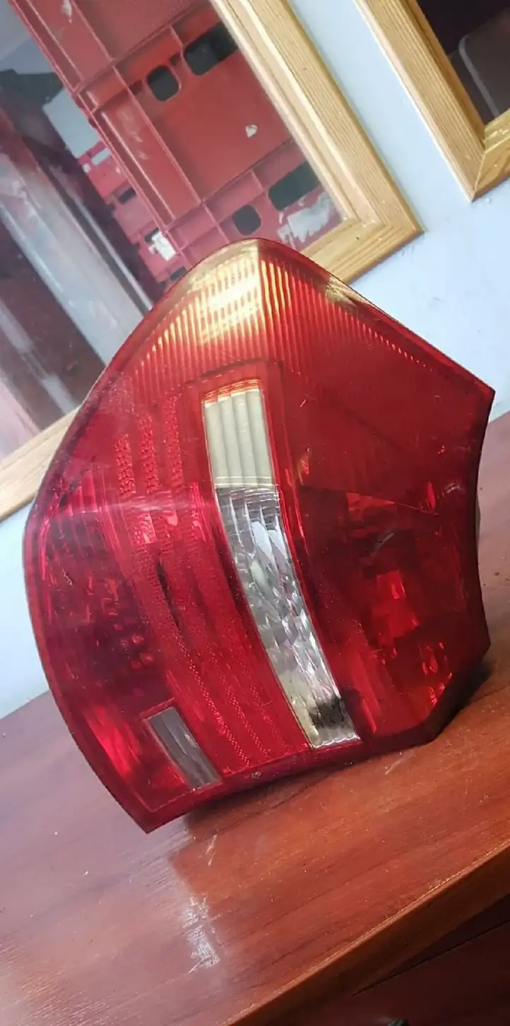 BMW 1 E81 E87 (2004 - 2011) 7164955 Задний фонарь в кузове — фото 1