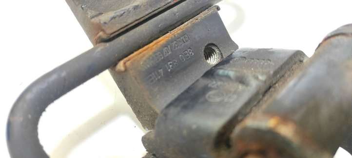 Audi A6 (2008 - 2011)  8E0831411E Нижняя петля передней двери
