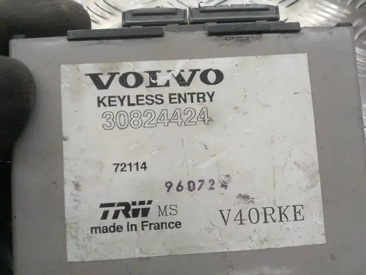 Volvo S40, V40 (2000 - 2004) 30824424 Прочие блоки управления — фото 4