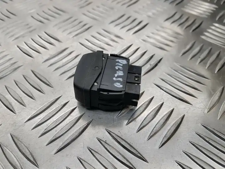 Citroen Xsara Picasso (1999 - 2012) 22681 Блок кнопок стеклоподъемников — фото 2
