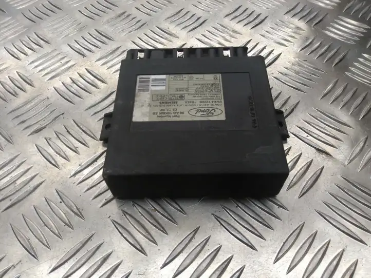 Ford Focus (1998 - 2004) 98AG15K600EB Модуль комфорта — фото 3