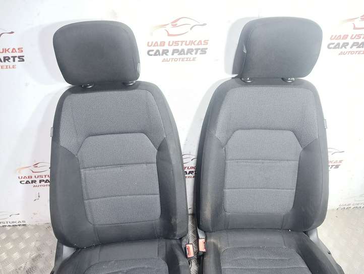Volkswagen PASSAT B7 (2011 - 2014)   Комплект отделки дверей