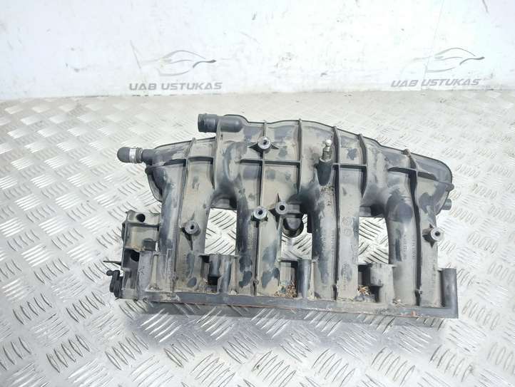 Audi A4 (2004 - 2009)  06133185 Впускной коллектор