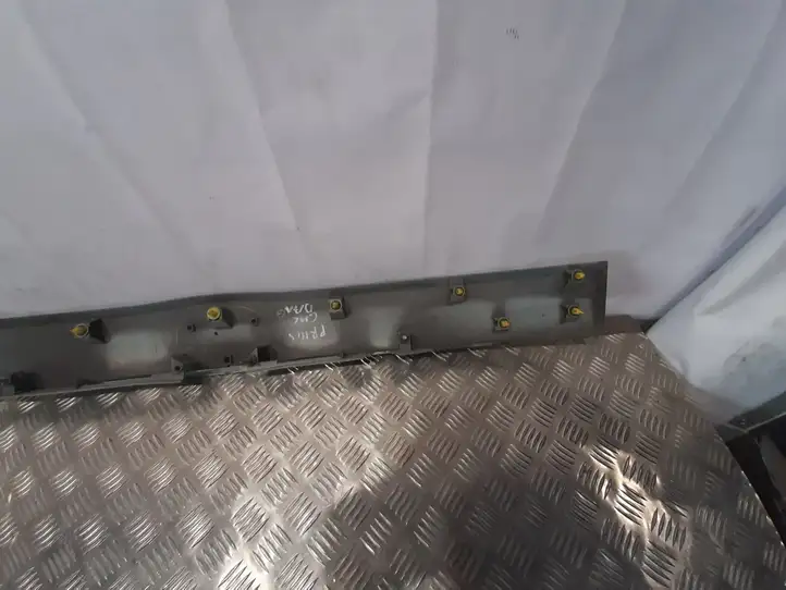 Toyota Prius (XW30) (2009 - 2015) 768114707080 Другая часть кузова — фото 2