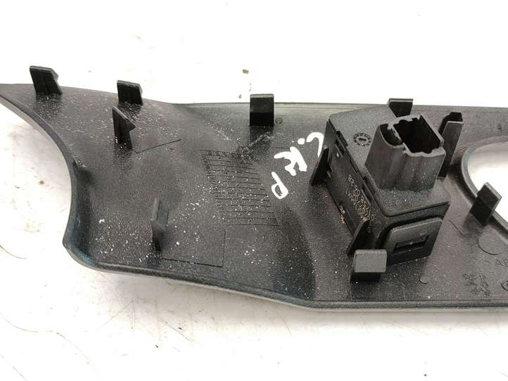 Peugeot 407 (2004 - 2011)  9643531577 Передняя звукоизоляция