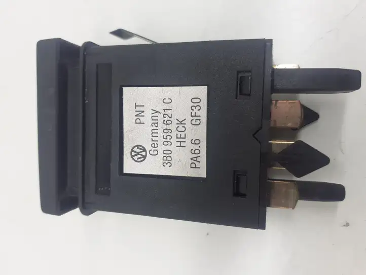 Volkswagen PASSAT B5.5 (2001 - 2005) 3B0959621C Кнопка обогрева стекла — фото 3