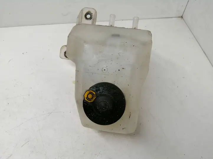 Toyota Prius (XW20) (2003 - 2009) 13231140120 Бачок тормозной жидкости — фото 4