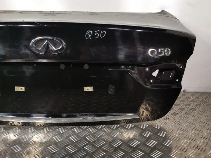 Infiniti Q50 (2013 - 2018) Крышка багажника — фото 7