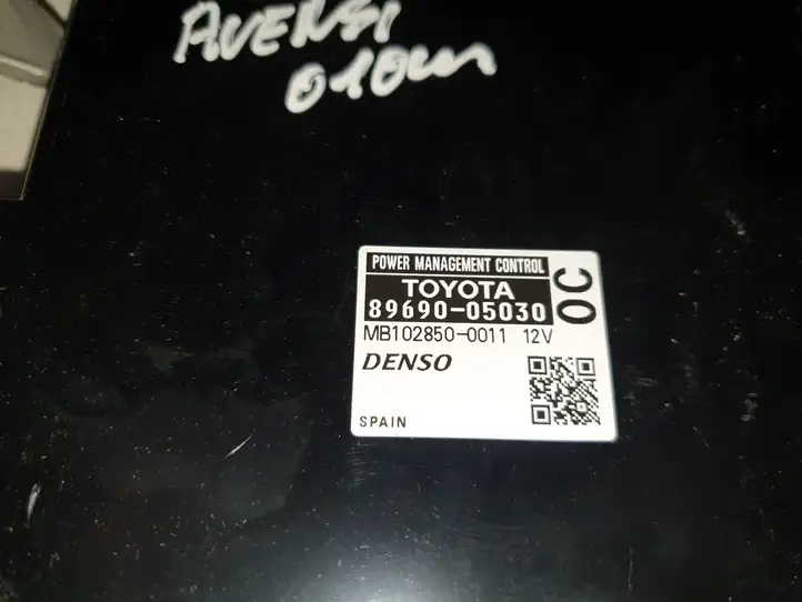 Toyota Avensis T270 (2009 - 2012) 8969005030 Блок управления электропитанием — фото 2