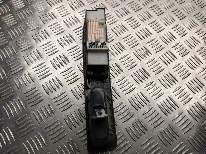 Subaru Impreza II (2001 - 2002) 94266 Блок кнопок стеклоподъемников — фото 2