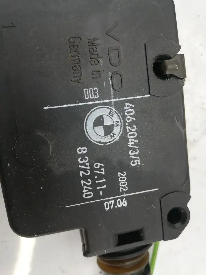 BMW 3 E46 (1998 - 2005) 67118372240 Замок крышки топливного бака — фото 3