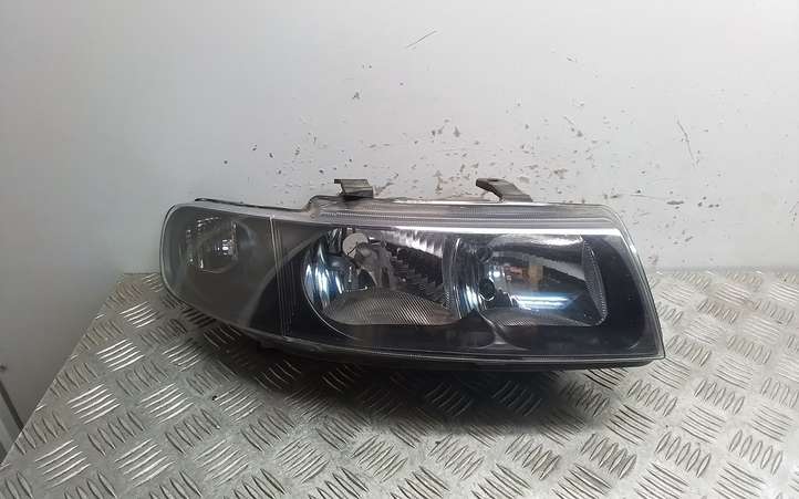 Seat Toledo II (1M) (1998 - 2006)  Z67742701 Передняя фара