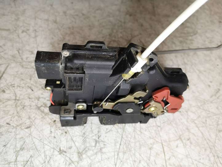 Audi A4 (2000 - 2006)  8E1837016C Передняя звукоизоляция