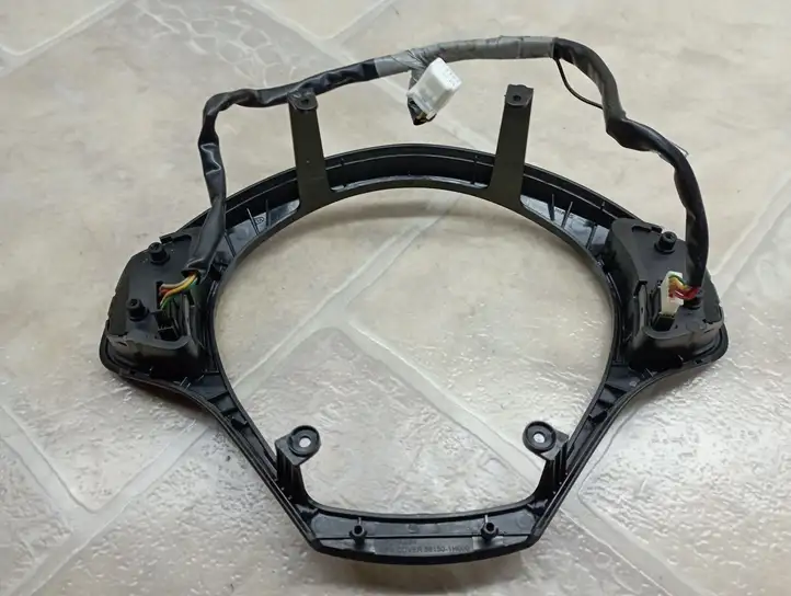 Kia Ceed (2006 - 2010) 561501H000 Кнопки на рулевом колесе — фото 2