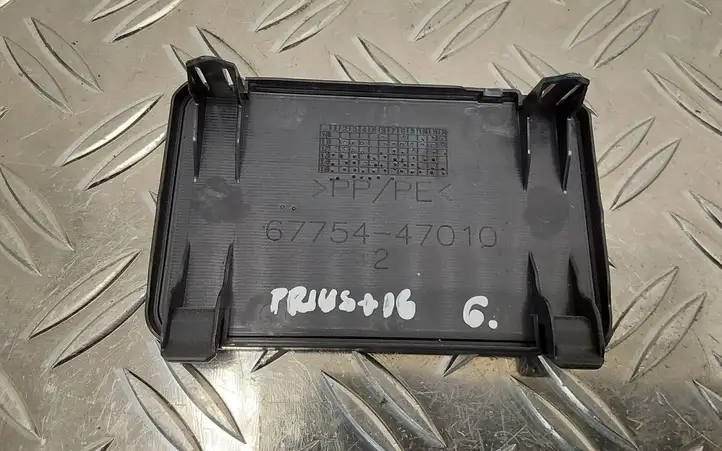 Toyota Prius+ (ZVW40) (2011 - 2018) 6775447010 Обшивка багажника — фото 2