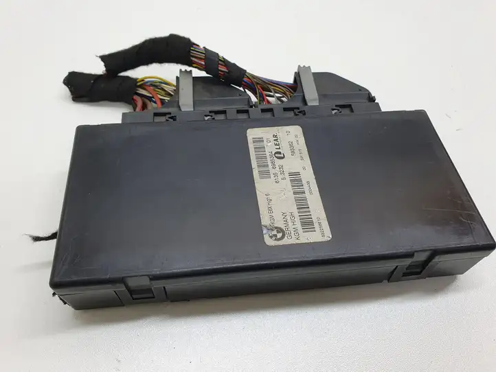 BMW 5 E60 E61 (2004 - 2010) 61356985364 Модуль комфорта — фото 4