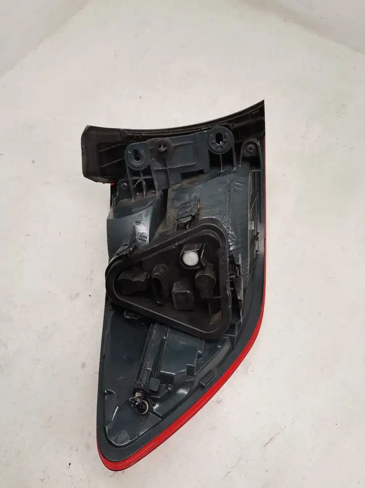 BMW 3 F30 F35 F31 (2012 - 2018) 7313047 Задний фонарь в кузове — фото 3