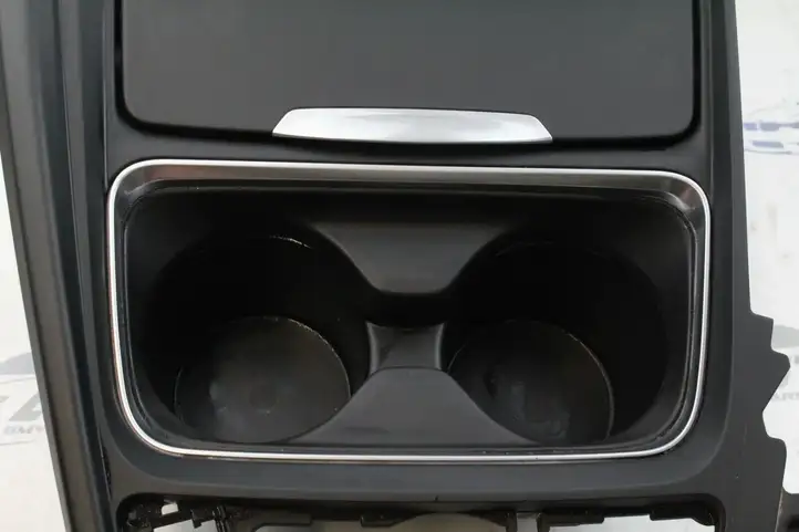 BMW 3 F30 F35 F31 (2012 - 2018) 9218925 Рамка рычага КПП — фото 3
