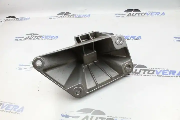 BMW 6 F12 F13 (2010 - 2018) 22116775903 Кронштейн двигателя — фото 7