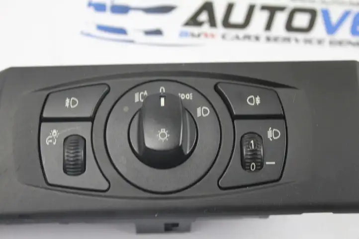 BMW 5 E60 E61 (2004 - 2010) 6953739 Включатель фонарей — фото 3