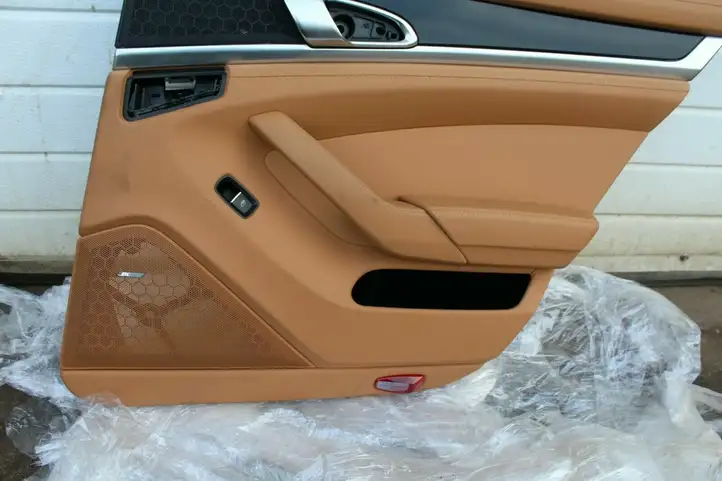 Porsche Panamera (970) (2009 - 2013) Обшивка задней двери — фото 3