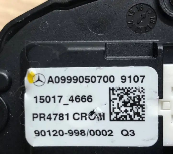 Mercedes-Benz GLE W166/C292 (2015 - 2019) A0999050700 Кнопки на рулевом колесе — фото 2